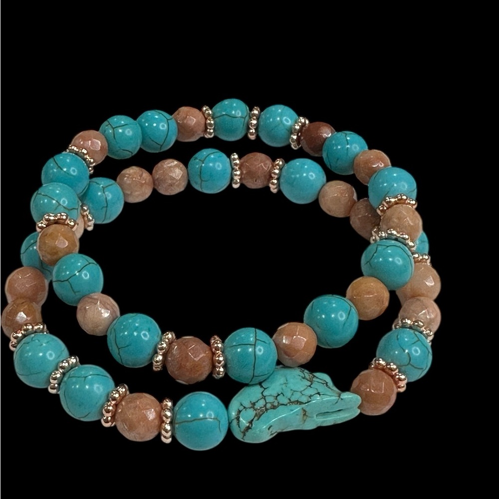 Handmade by Tolee Dezigns 2 Howlite and Aventurine beaded stretch bracelet